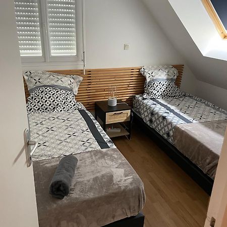 Jolie Maison Avec Jardin Онфлер Екстер'єр фото